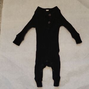 Black ribbed footless sleeper/footie
